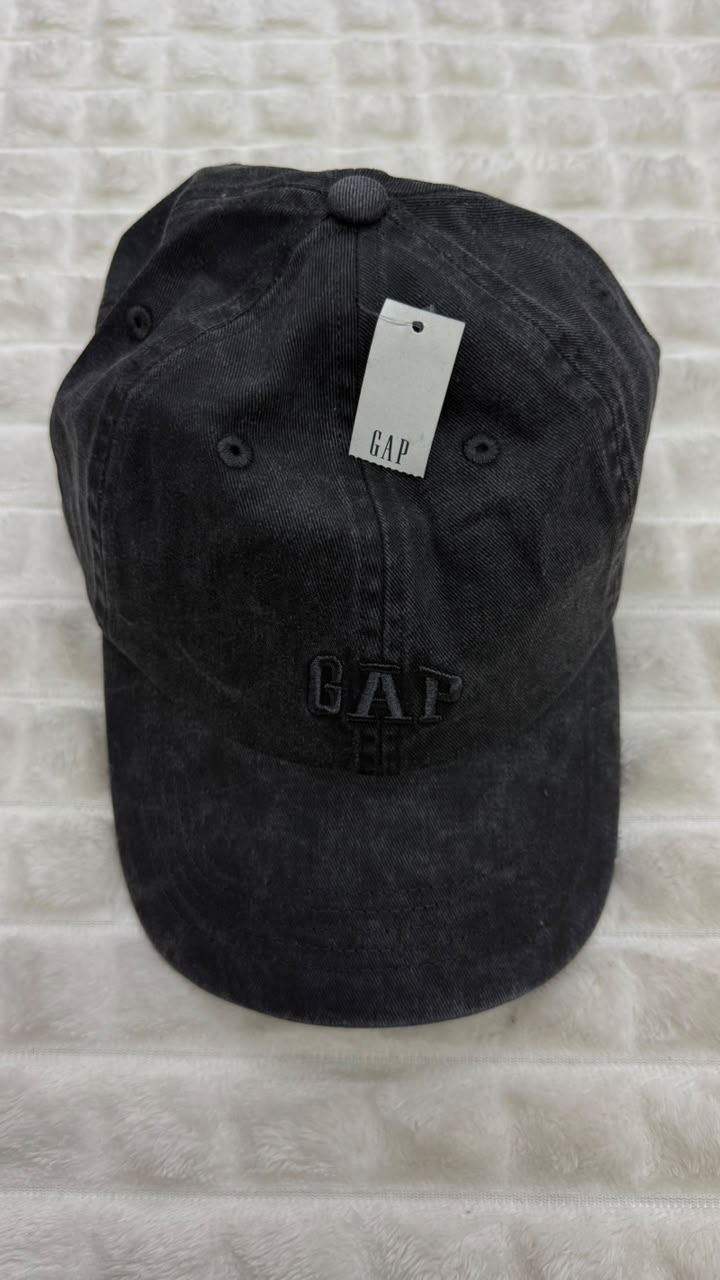Gorra gris GAP