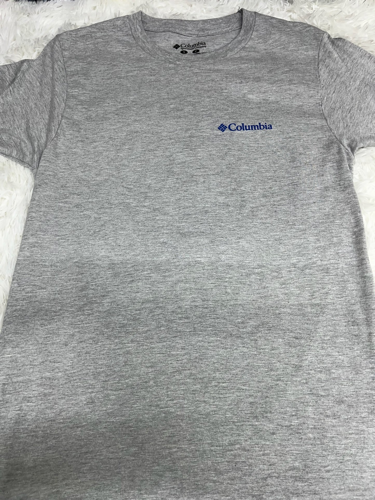 Playera gris S Columbia