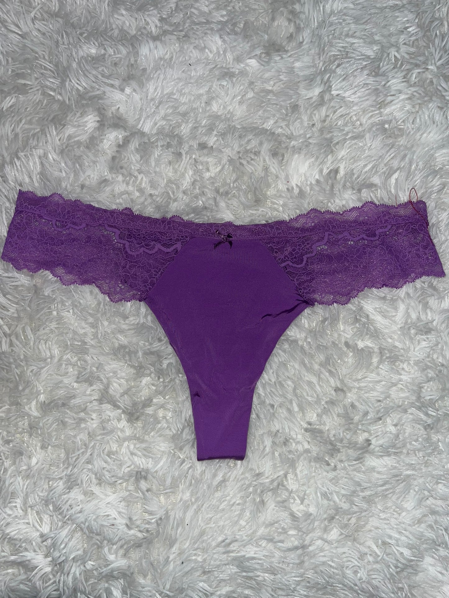 Thong morado L Victoria secret
