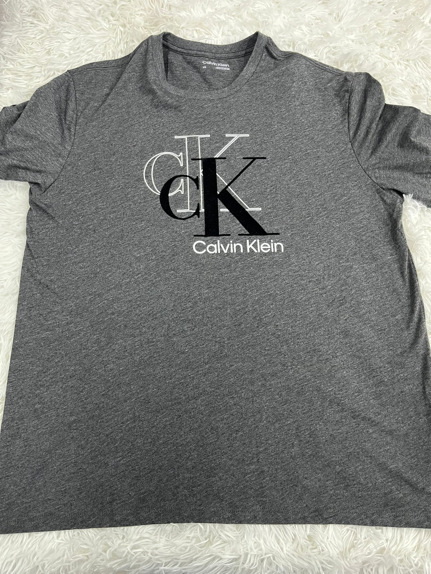Playera gris L Calvin Klein