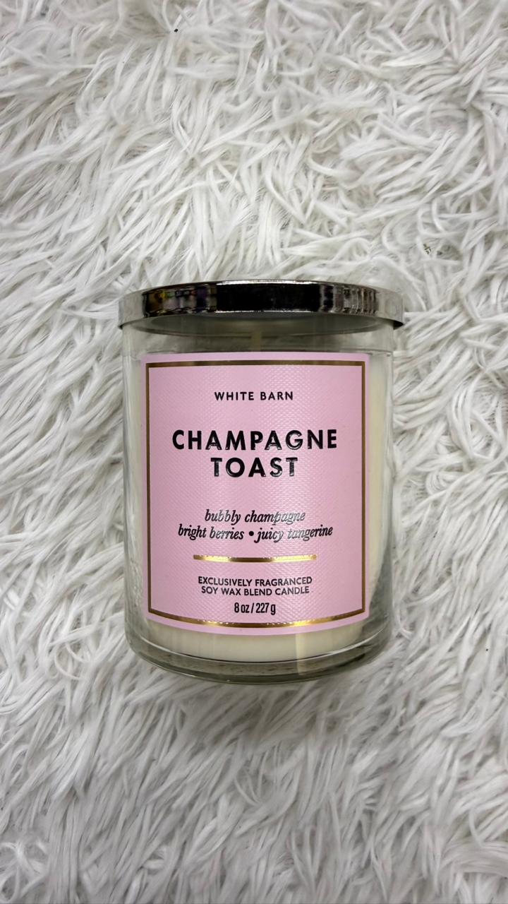 Vela Champagne toast Bath & body works