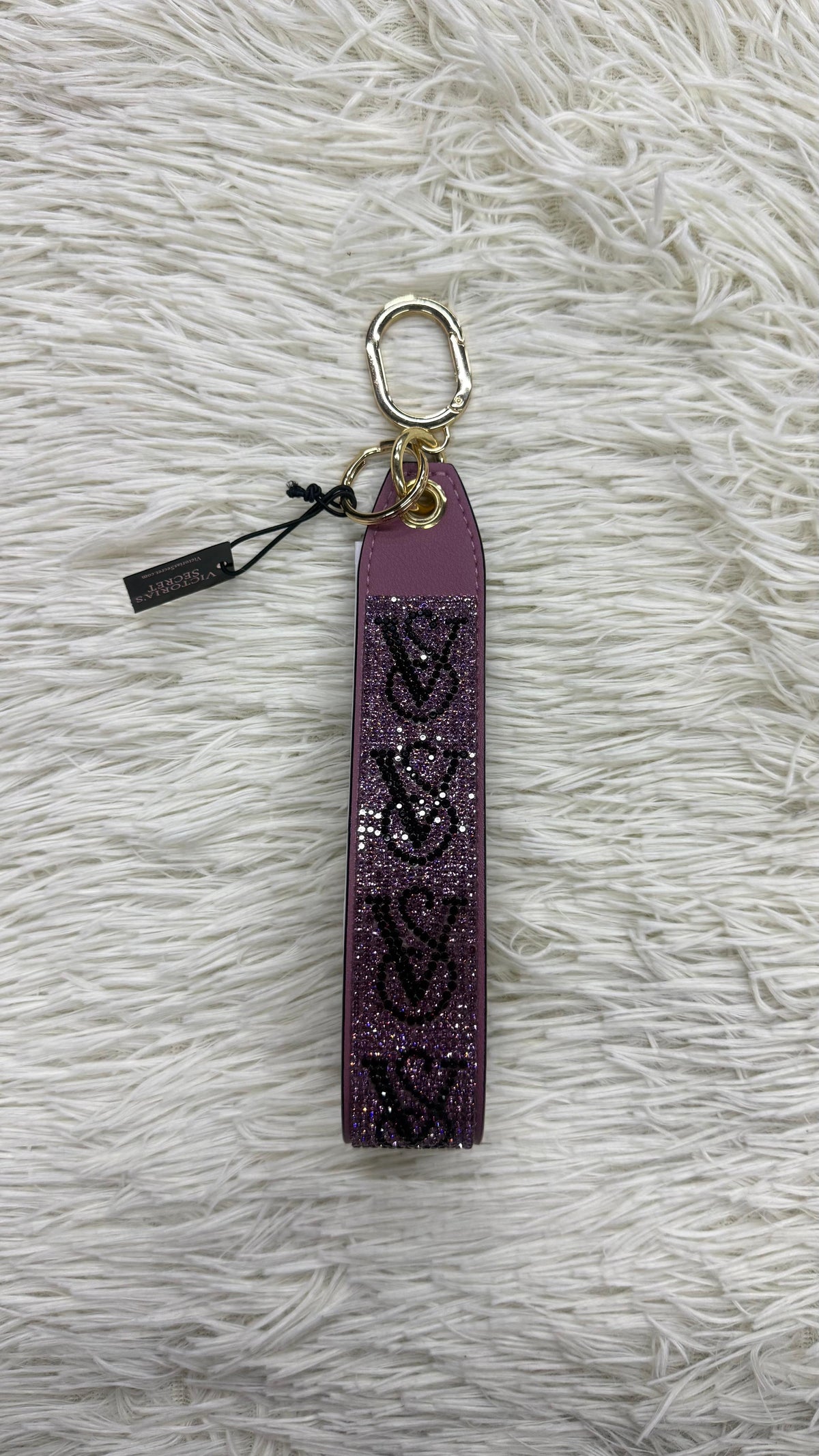 Llavero morado Victoria secret