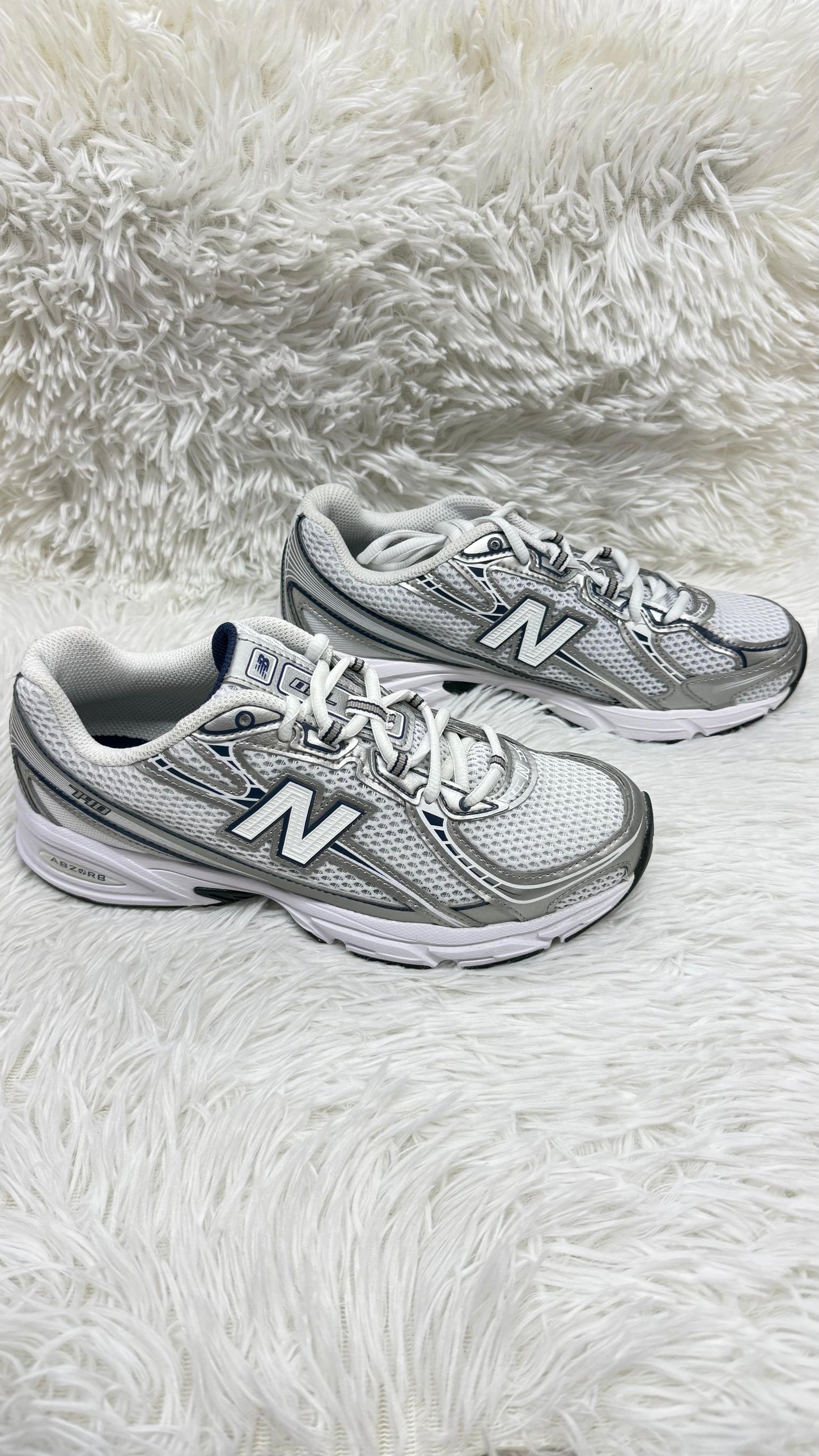 Tenis blancos 25.5 New balance