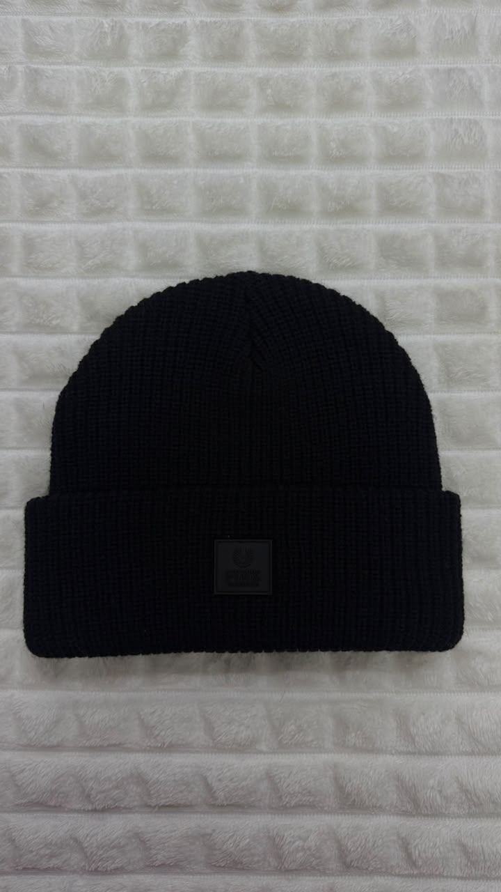 Gorro negro Pink