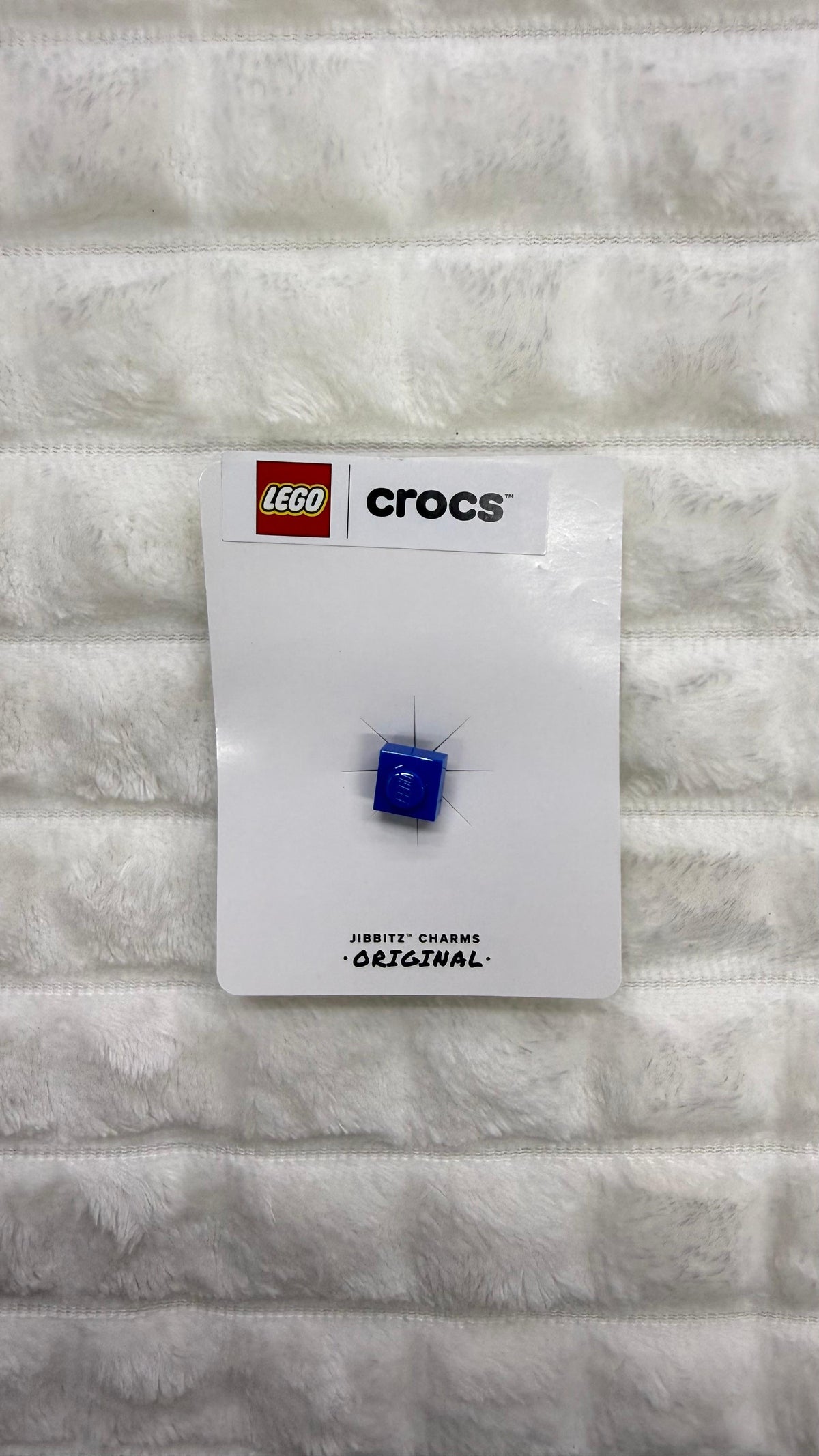 Charm Block azul Crocs x Lego