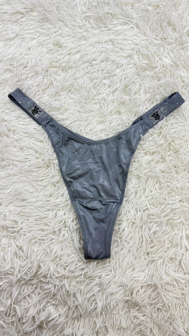 Thong gris con brillitos L Victoria secret
