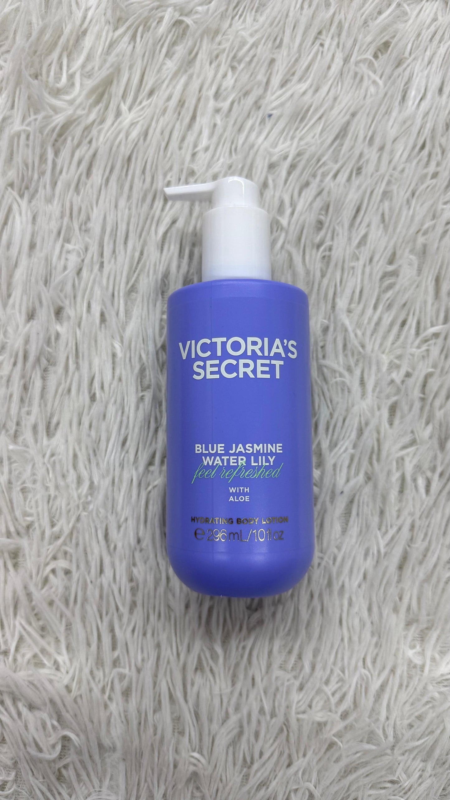 Hydrating body lotion Blue jasmine water lily Victoria secret