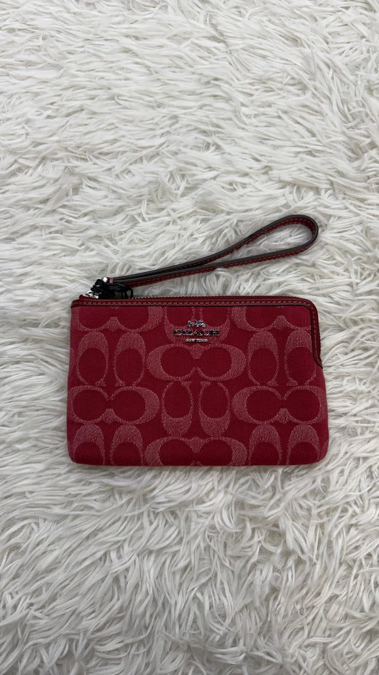 Muñequera roja Coach