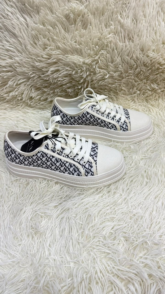 Tenis blancos 25.5 Armani exchange