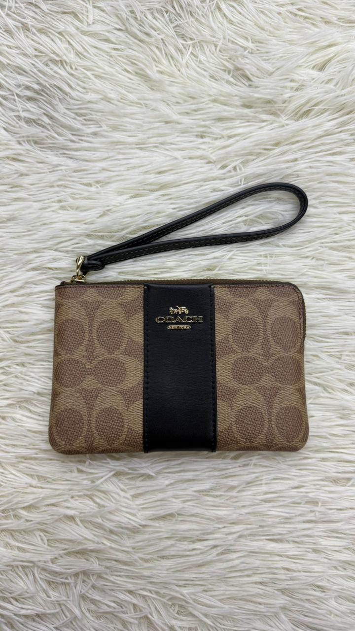 Muñequera café Coach