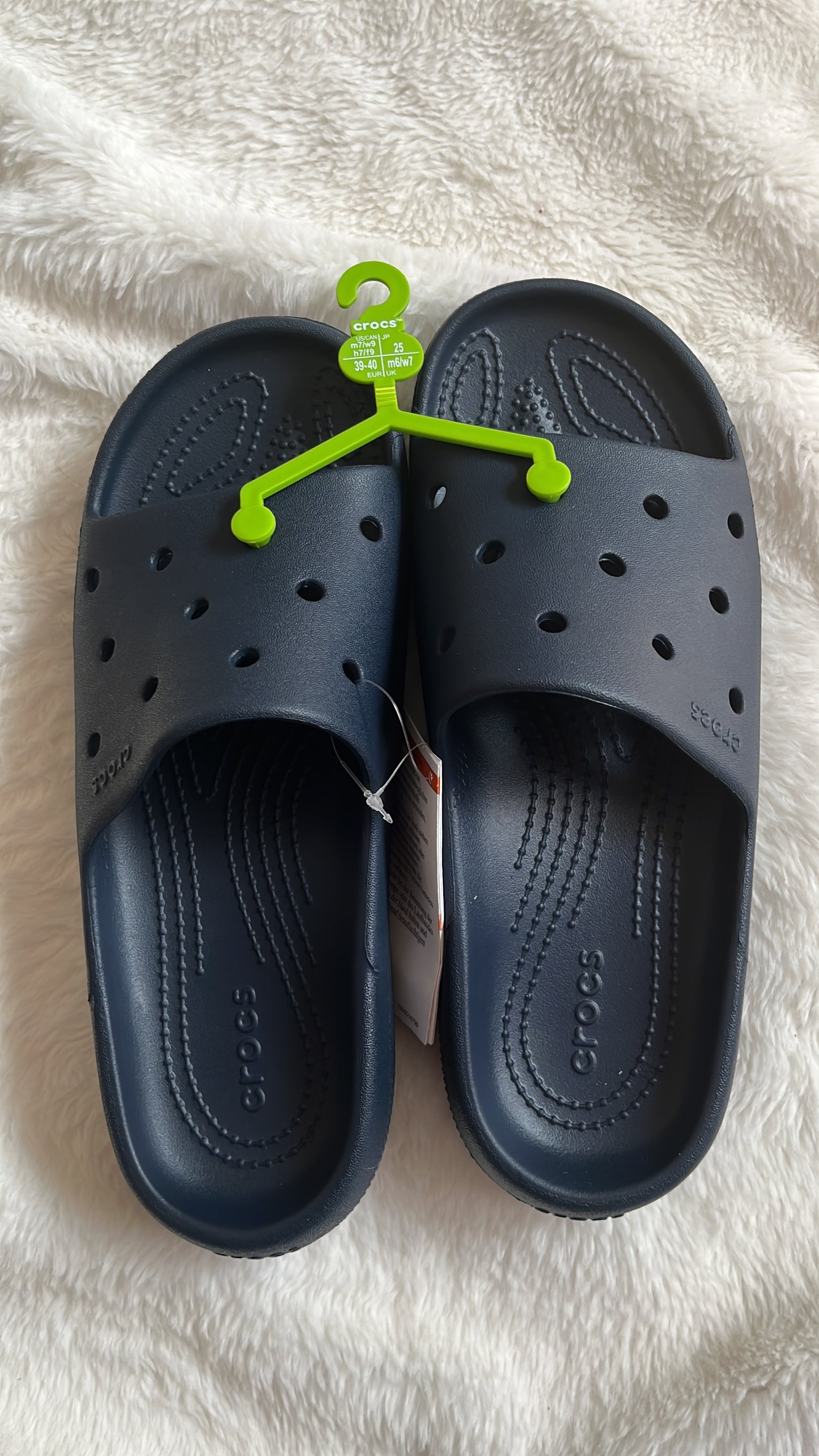 Crocs azules 25