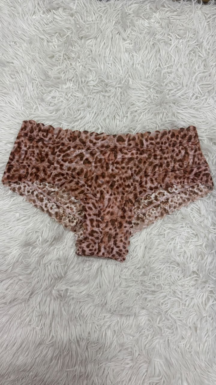 Boyshort café M Victoria secret