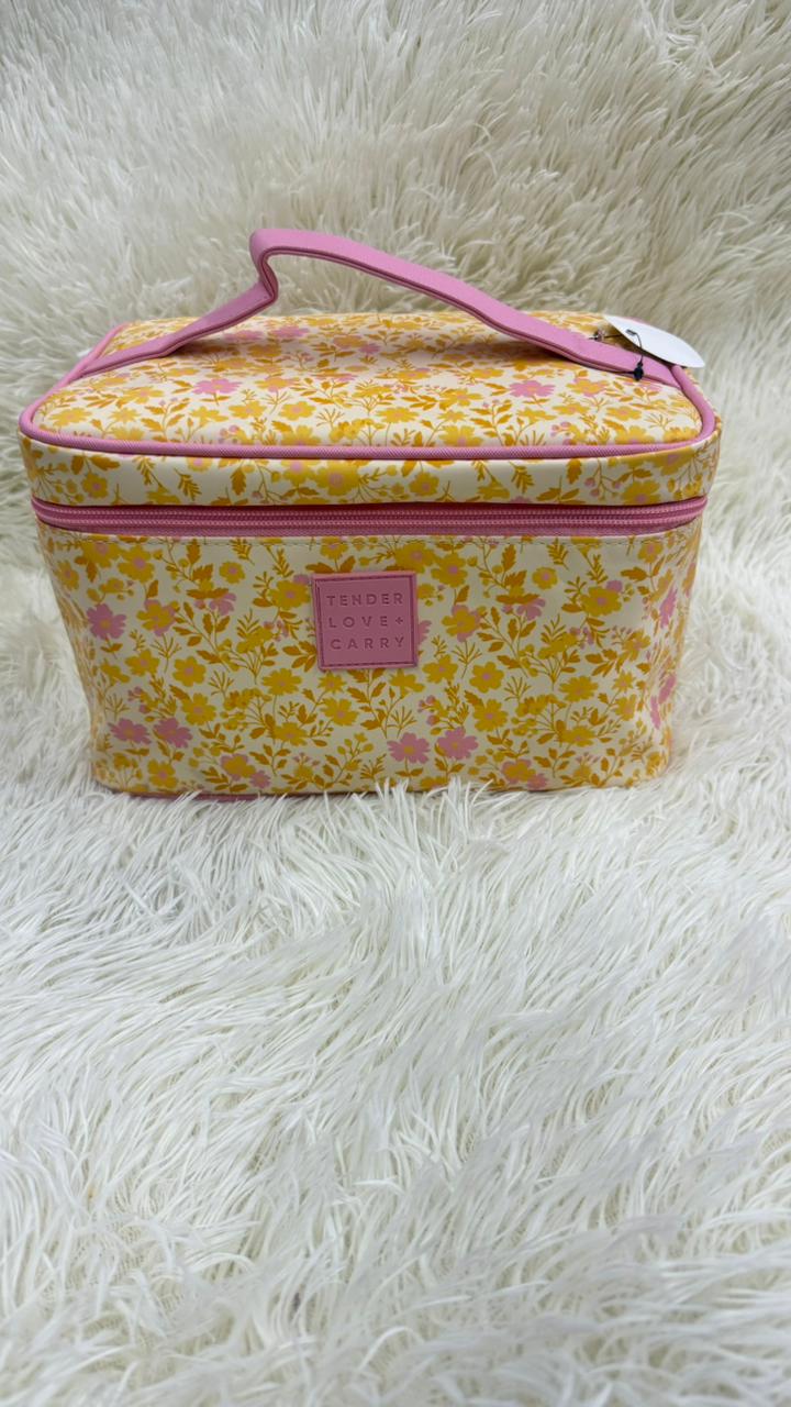 Cosmetiquera amarilla Tender love carry