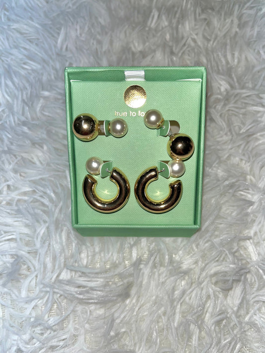 Aretes dorados True to form