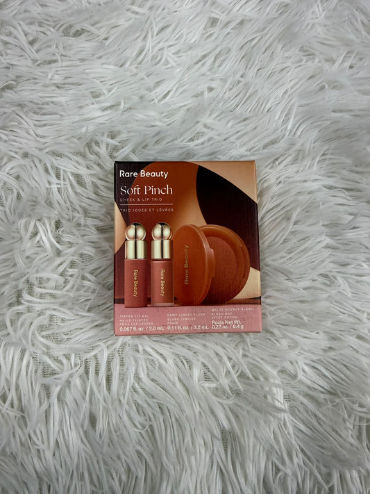 Soft pinch Cheek & lip trio Rare beauty
