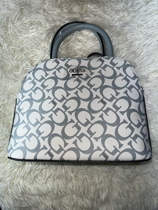 Bolsa blanca con gris Guess