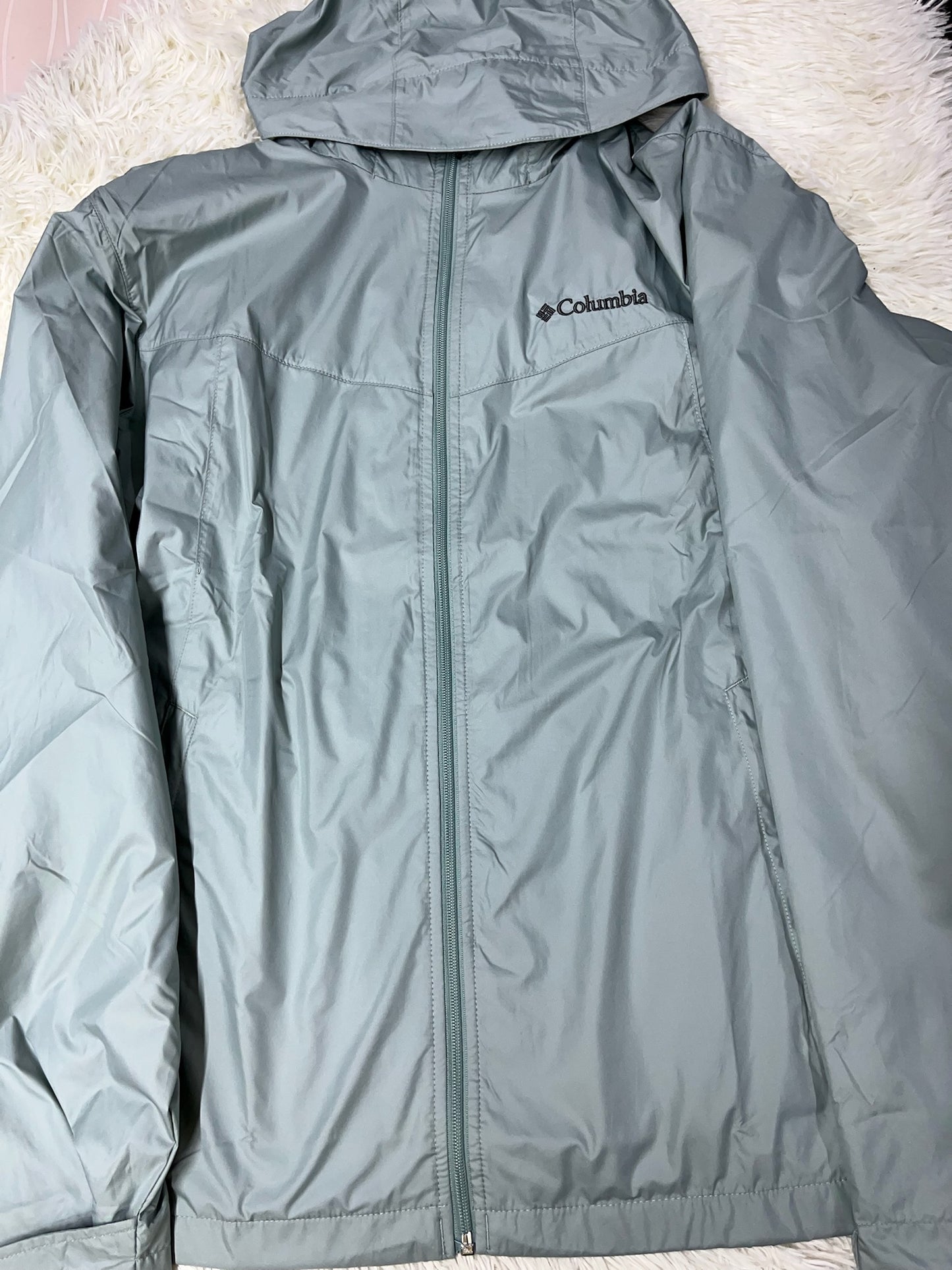 Rompevientos verde grisáceo L Columbia