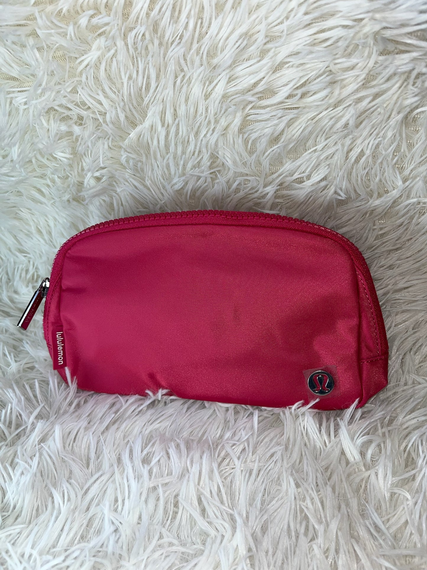 Cangurera Cereza Lululemon