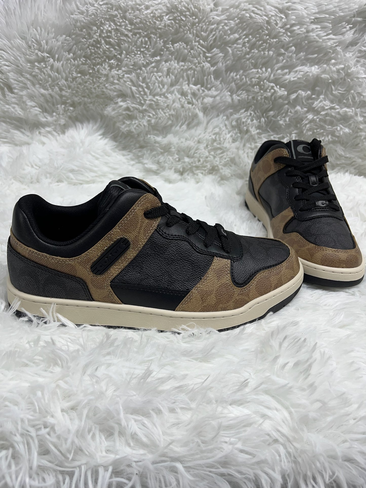 Tenis café 26 Coach