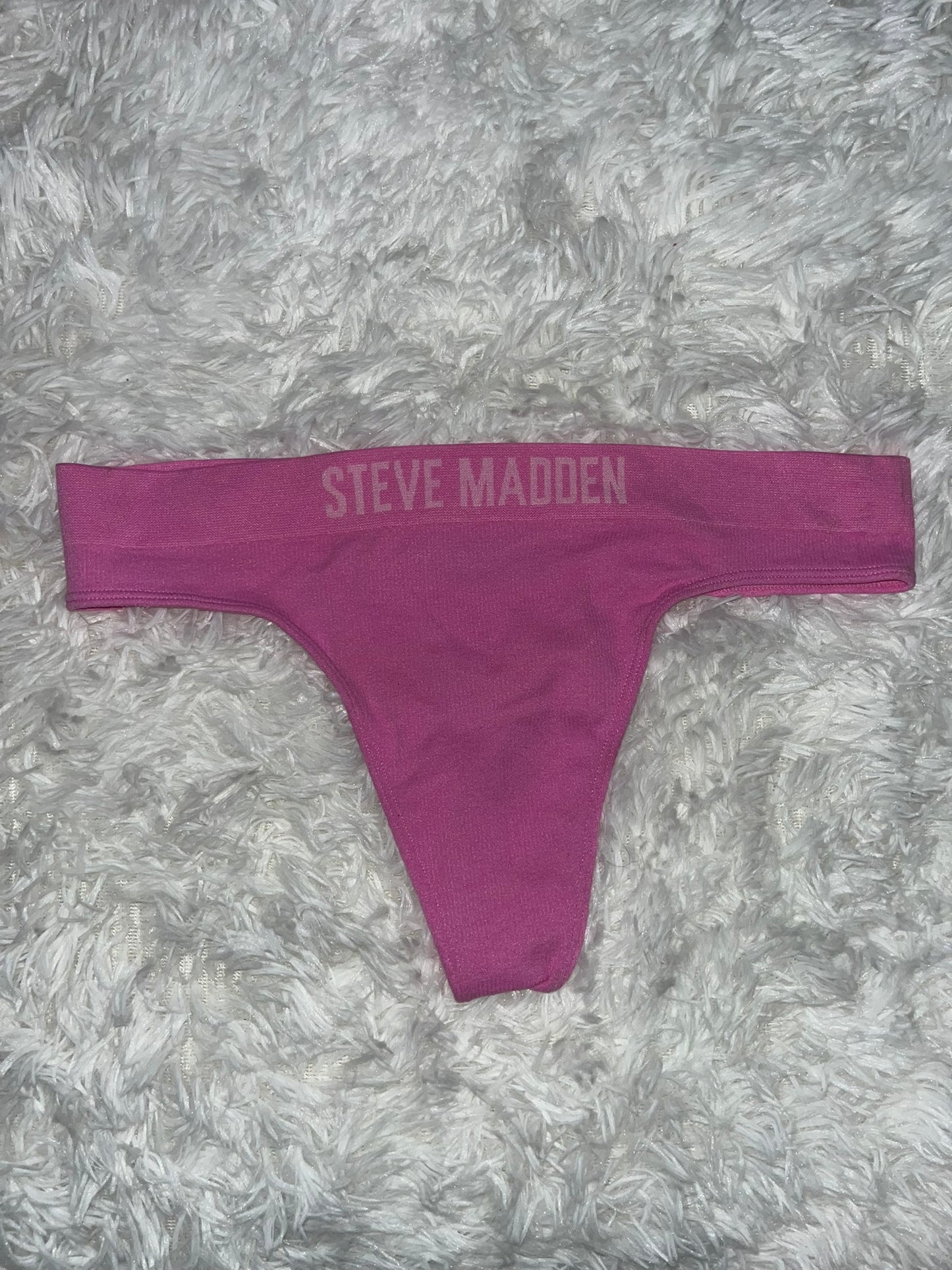 Thong rosa M Steve madden