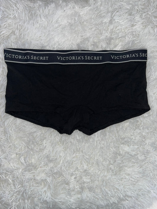 Shortie negro M Victoria secret