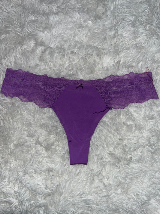 Thong morado L Victoria secret