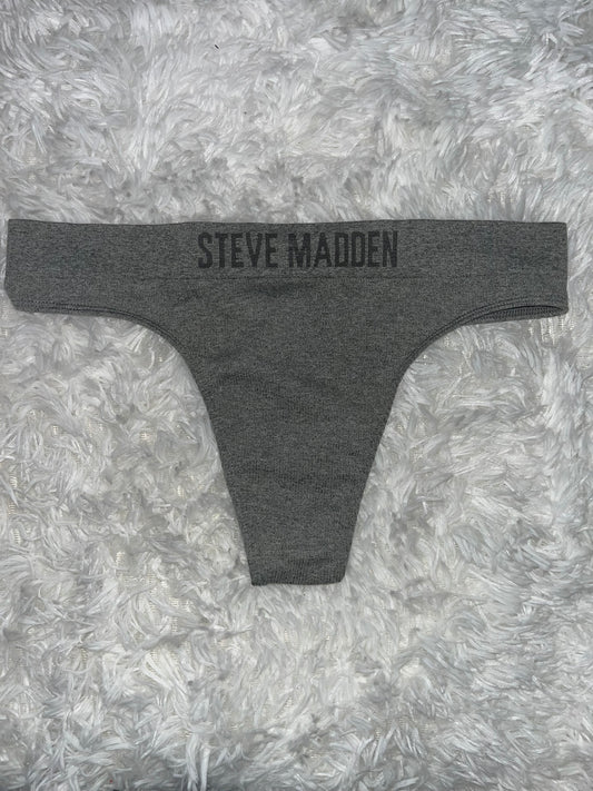 Thong gris M Steve Madden