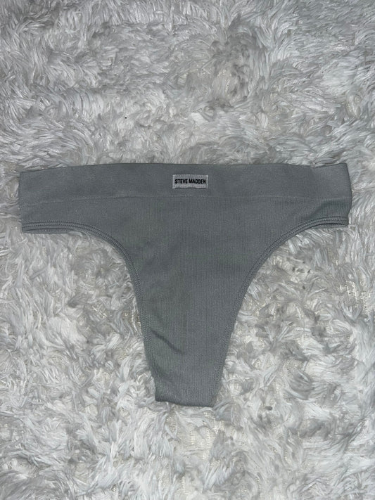 Thong gris S Steve madden