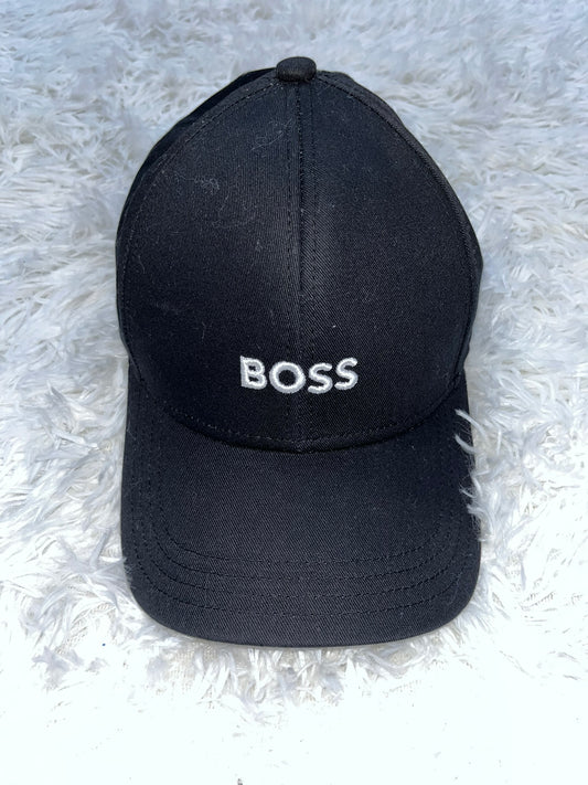 Gorra negra Boss