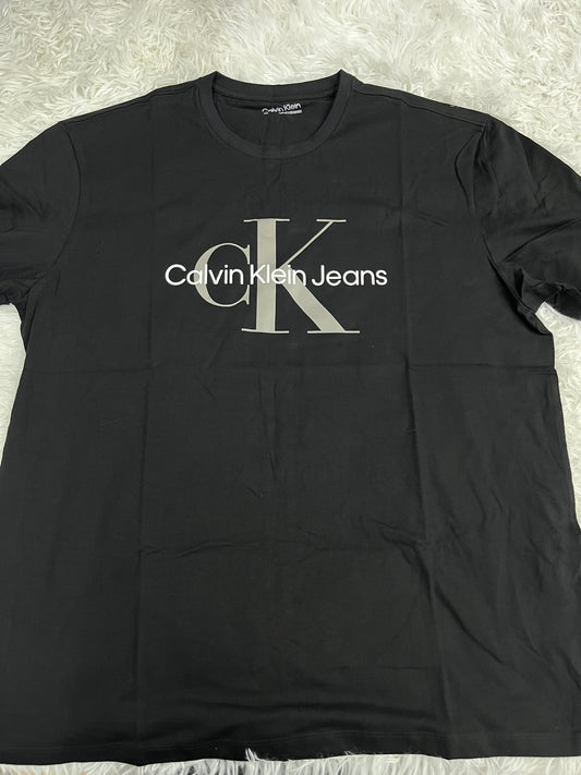 Playera negra L Calvin Klein