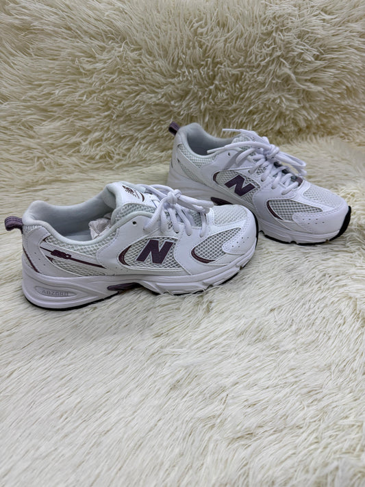 Tenis blancos 22.5 New Balance