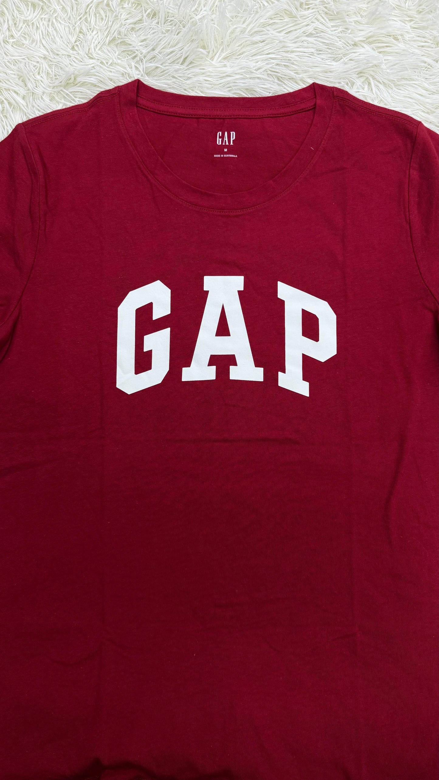 Playera roja M GAP