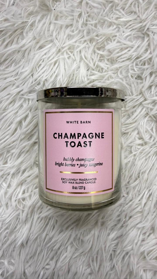 Vela Champagne toast Bath & body works
