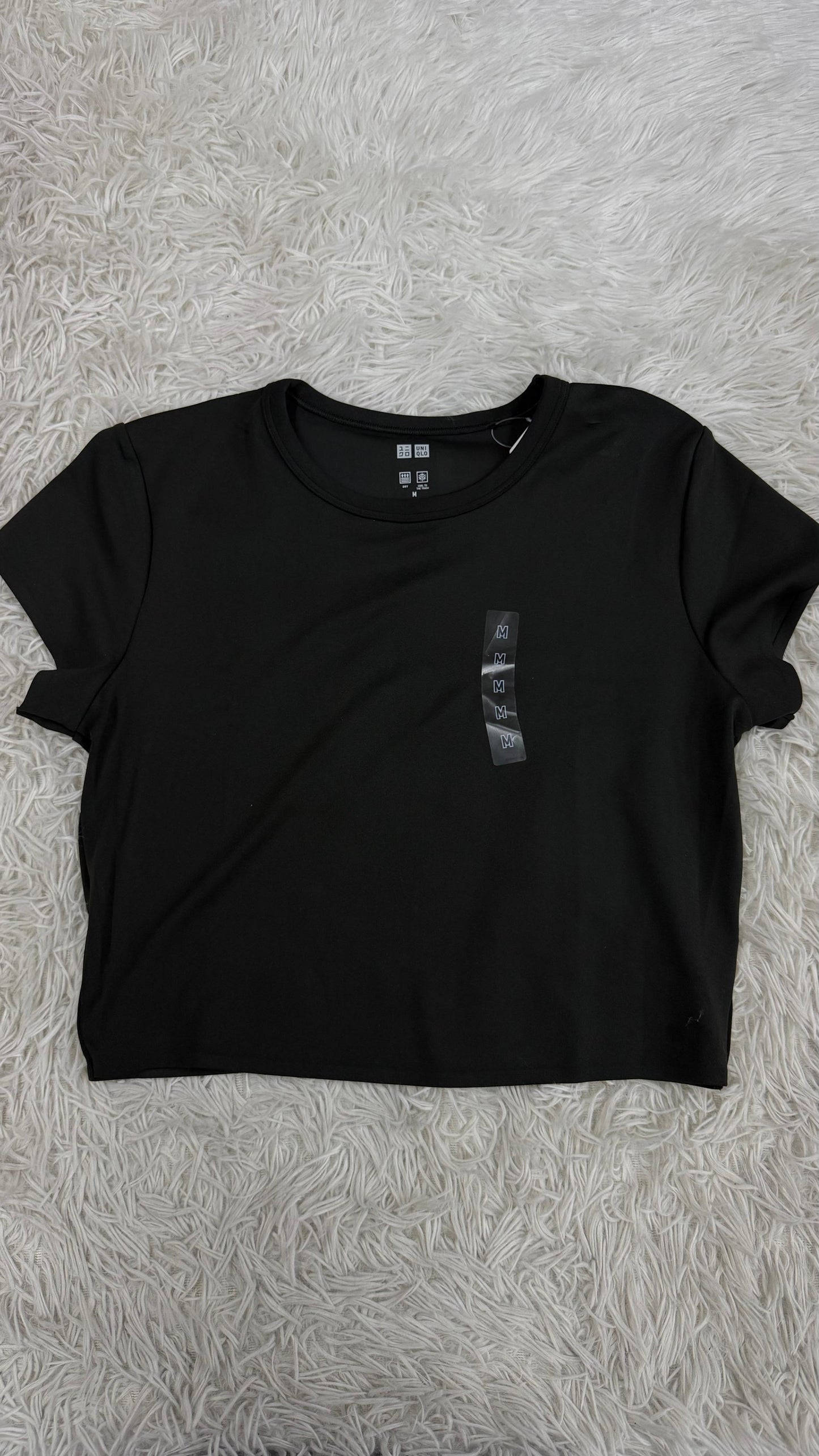 Playera negra M UNIQLO