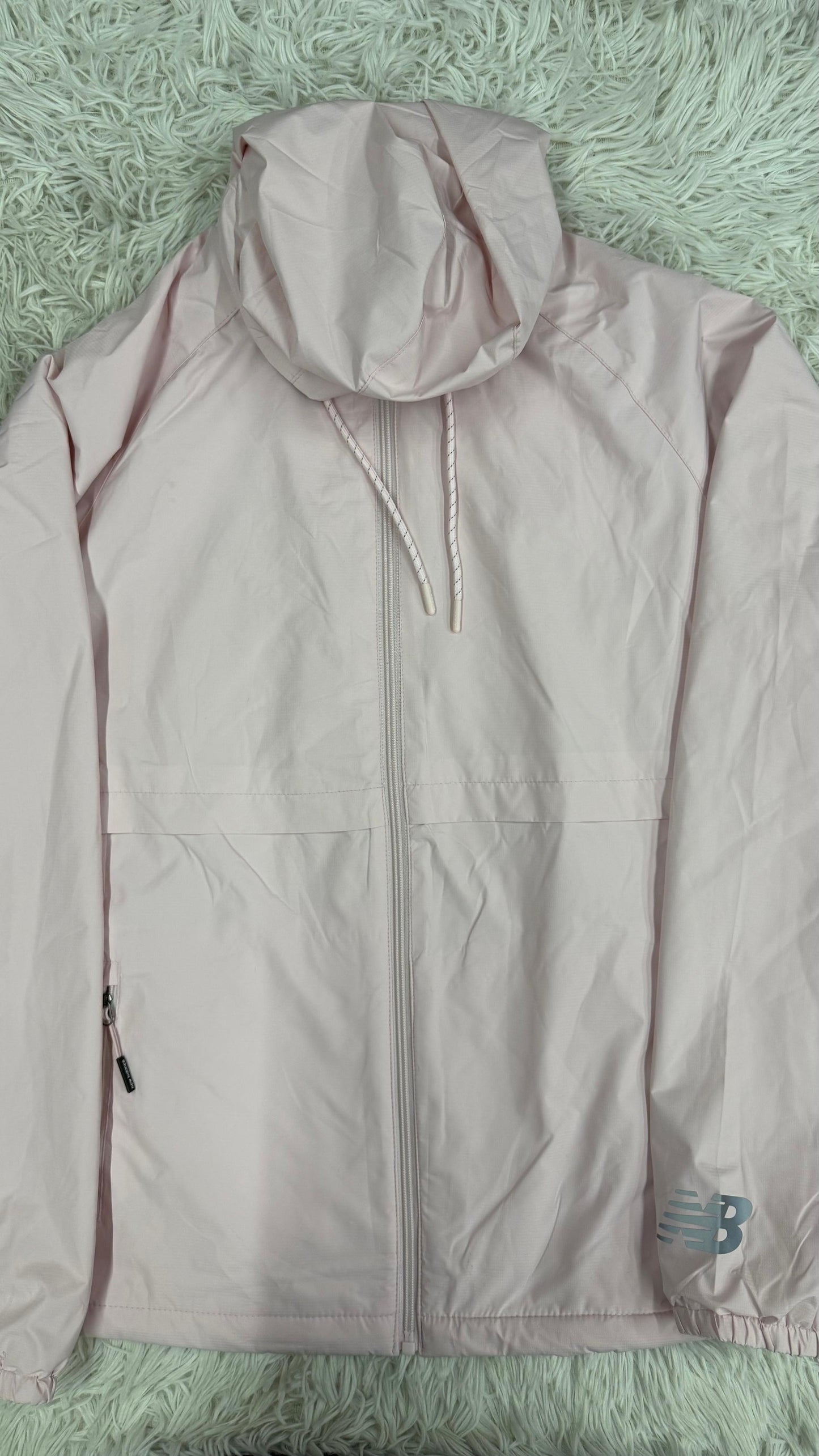 Rompevientos rosa XL New balance