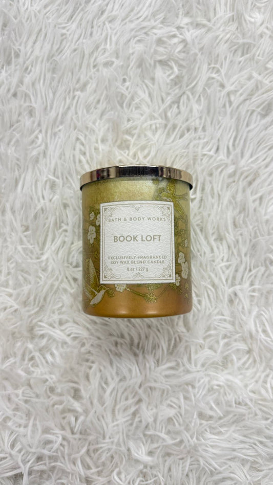 Vela Book loft Bath & body works