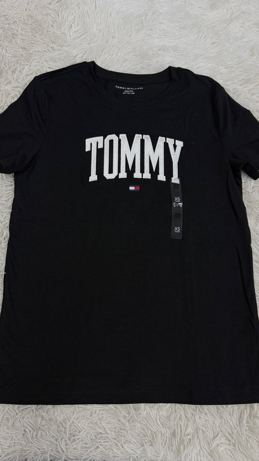 Playera negra XS Tommy hilfiger
