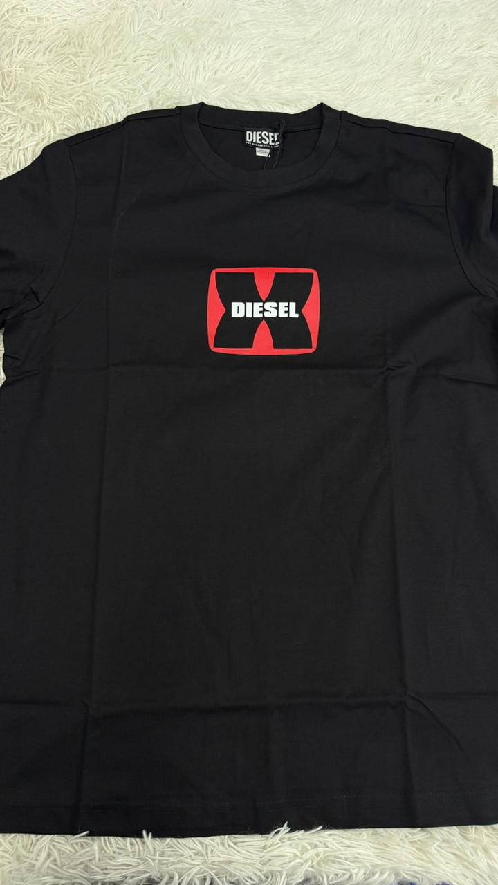 Playera negra L Diesel