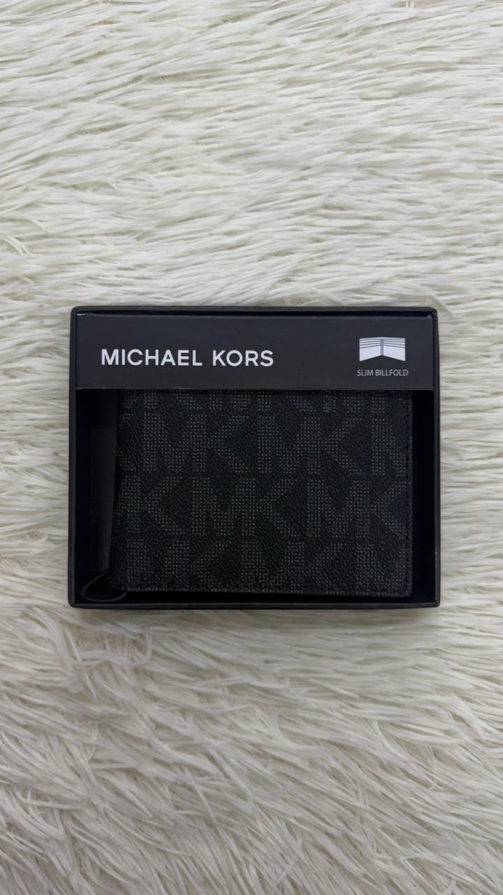 Cartera negra Michael kors