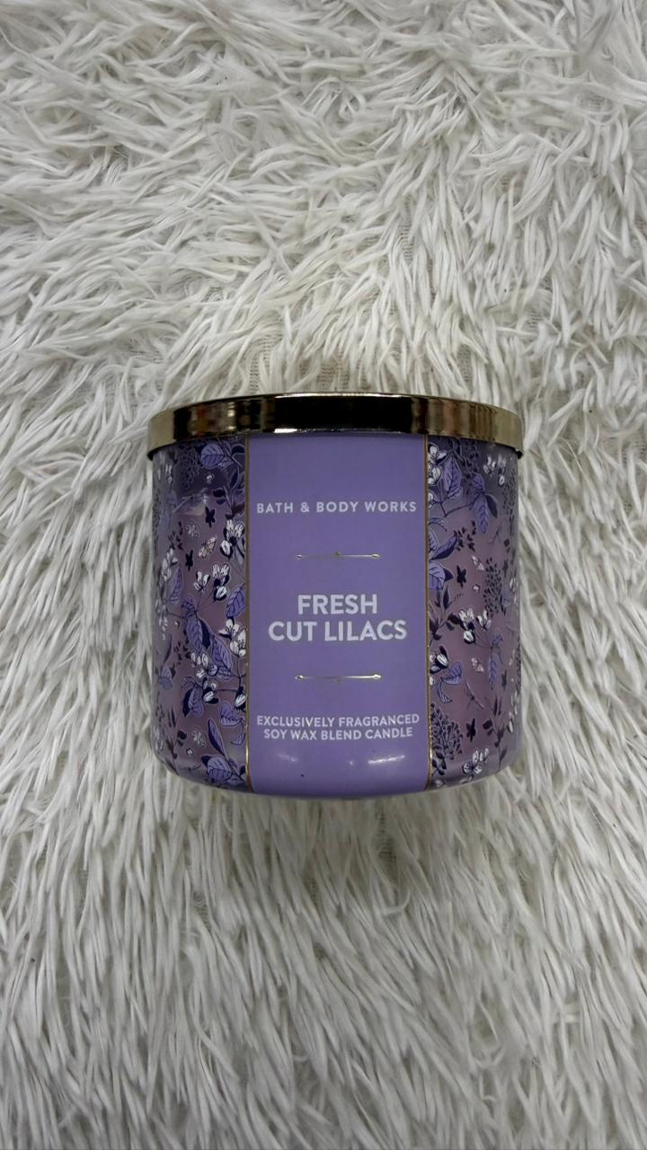 Vela Fresh cut lilacs Bath & body works
