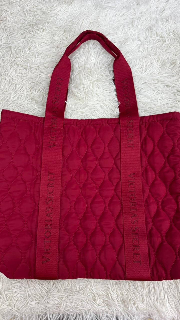 Bolsa roja Victoria secret