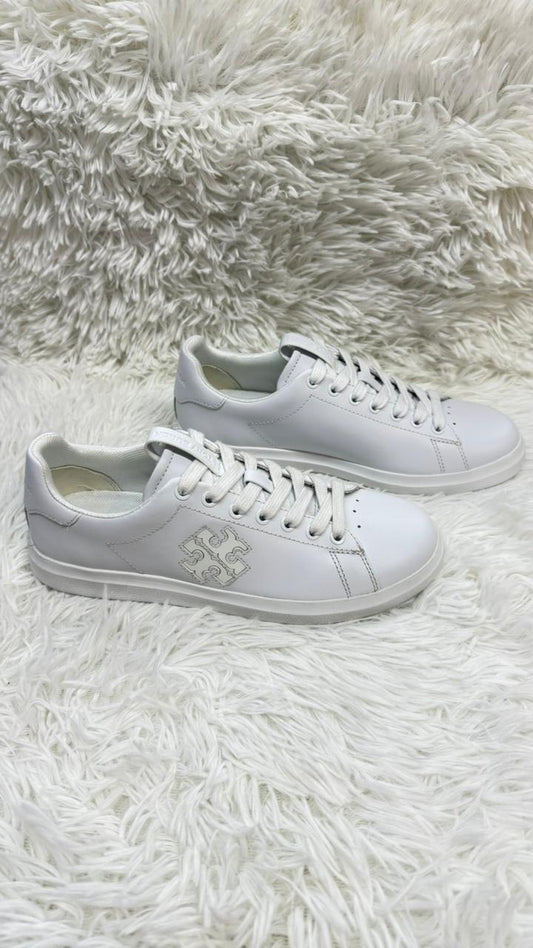 Tenis blancos 24.5 Tory burch